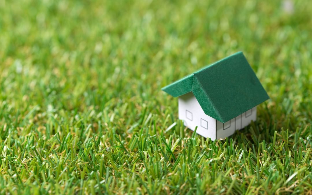 STAY ECO-FRIENDLY WHILE COOLING OFF THIS SUMMER